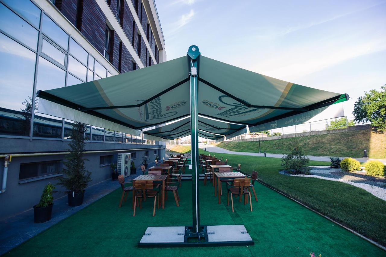 Hotel Mariss Alba Iulia Exteriör bild